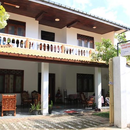 Guesthouse Kind And Love Hikkaduwa Bagian luar foto