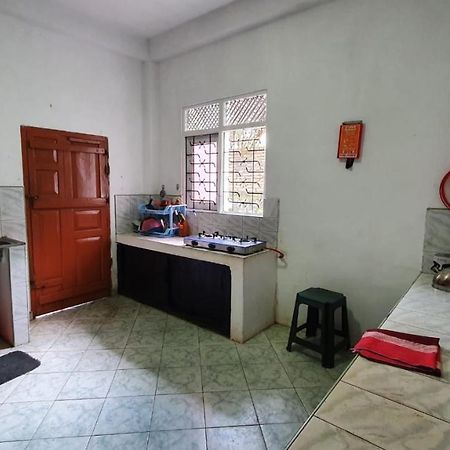 Guesthouse Kind And Love Hikkaduwa Bagian luar foto