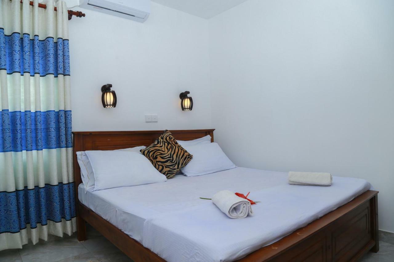 Guesthouse Kind And Love Hikkaduwa Bagian luar foto